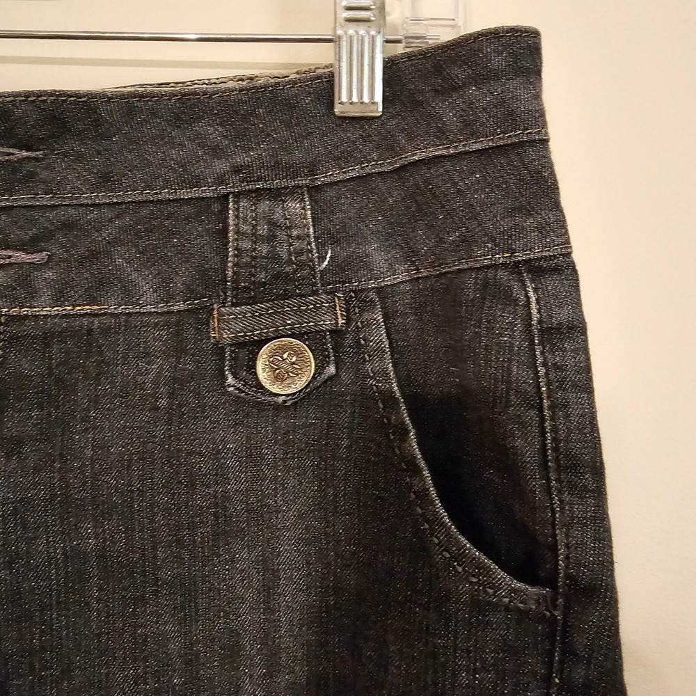 BKE Denim Bermuda Shorts Womens 13 Dark Wash Double Button Longline Jean Shorts - Picture 8 of 8